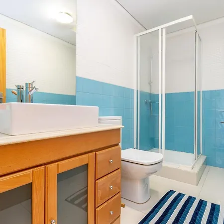 Cedofeita Exclusive With Parking Included *